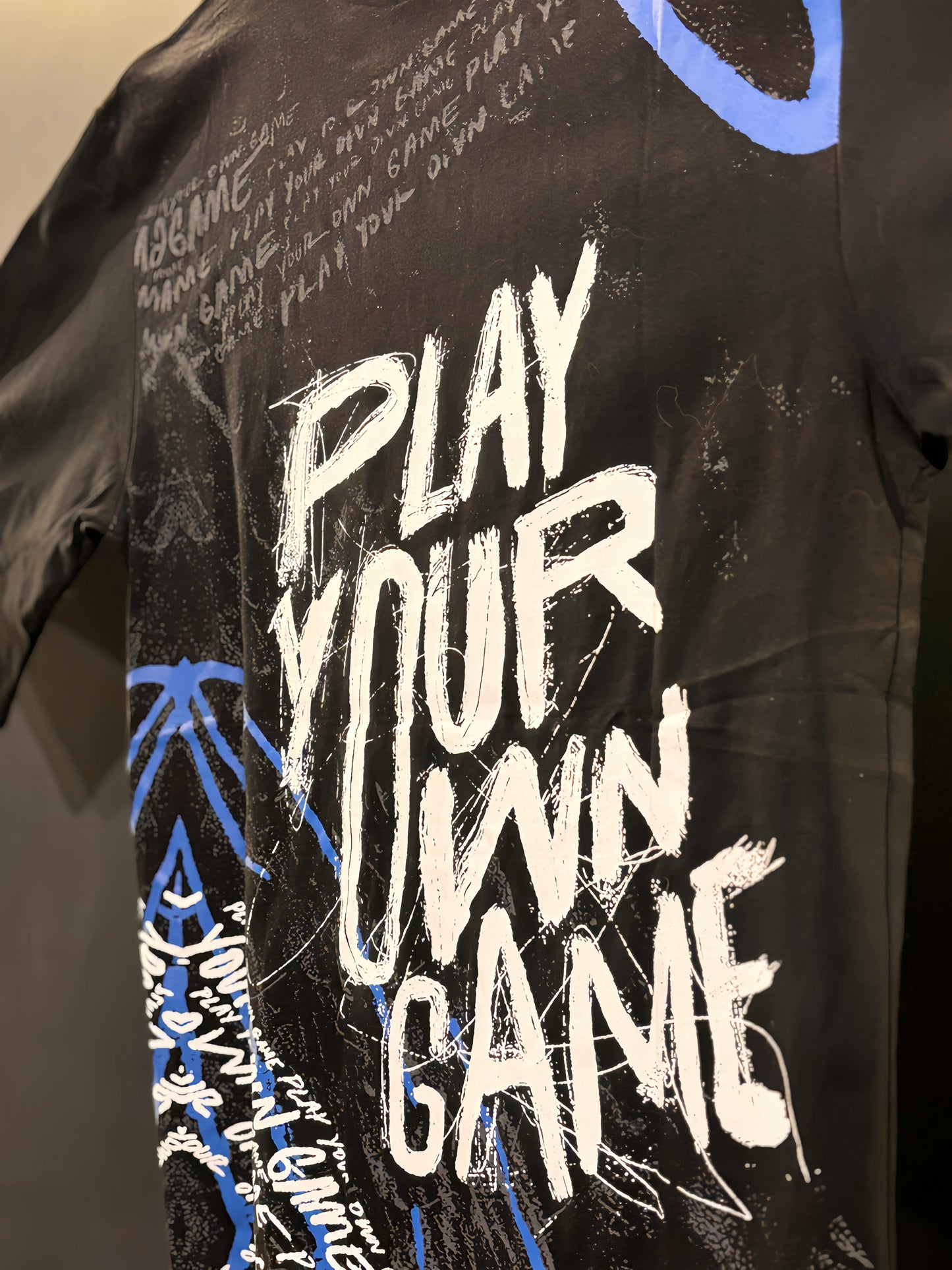 🔥 PLAY YOUR OWN GAME – Premium Graphic Tee 🔥220GSM