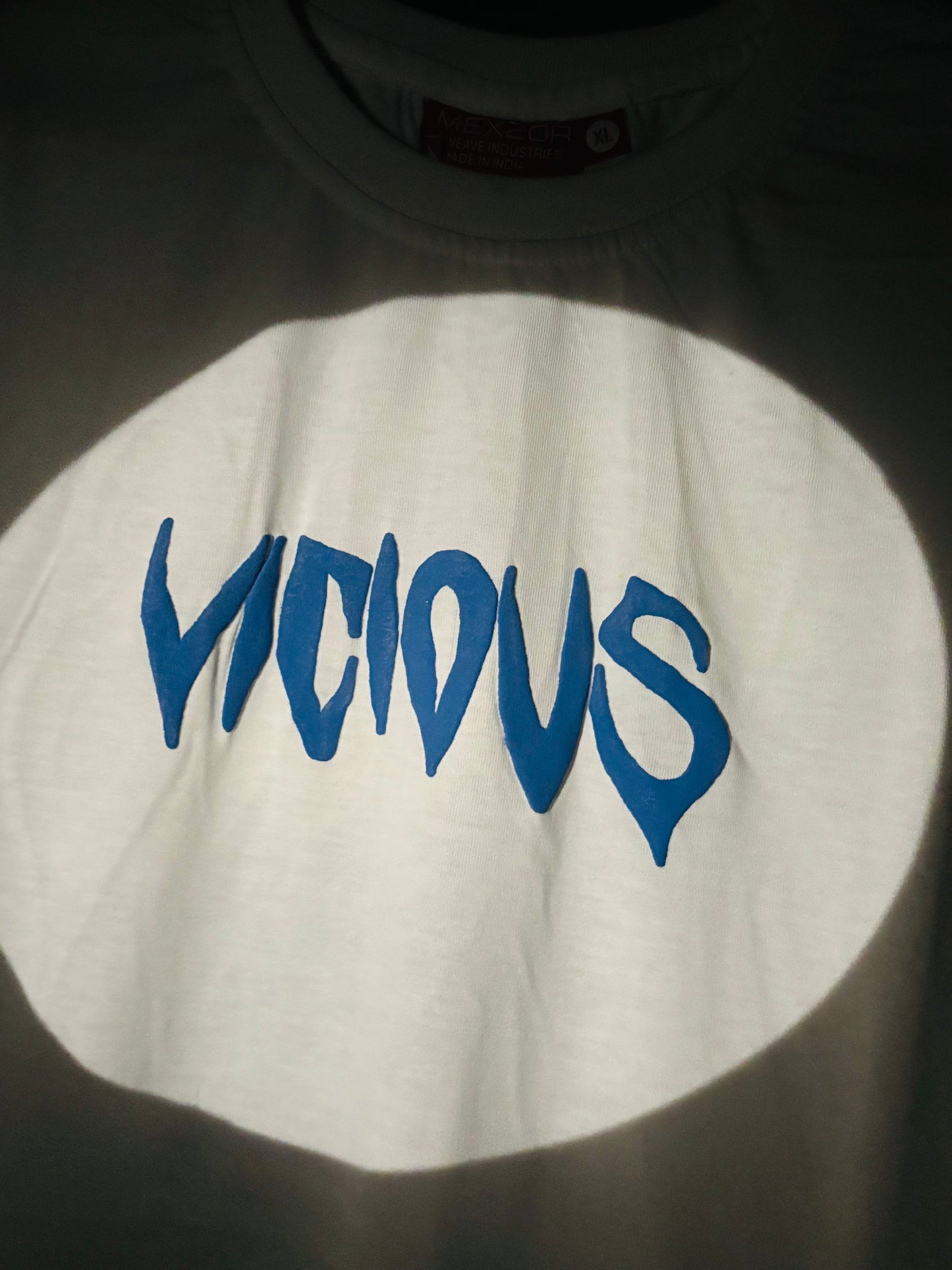 VICIOUS Bold Red Graphic T-Shirt – Unleash Your Ferocity 220GSM