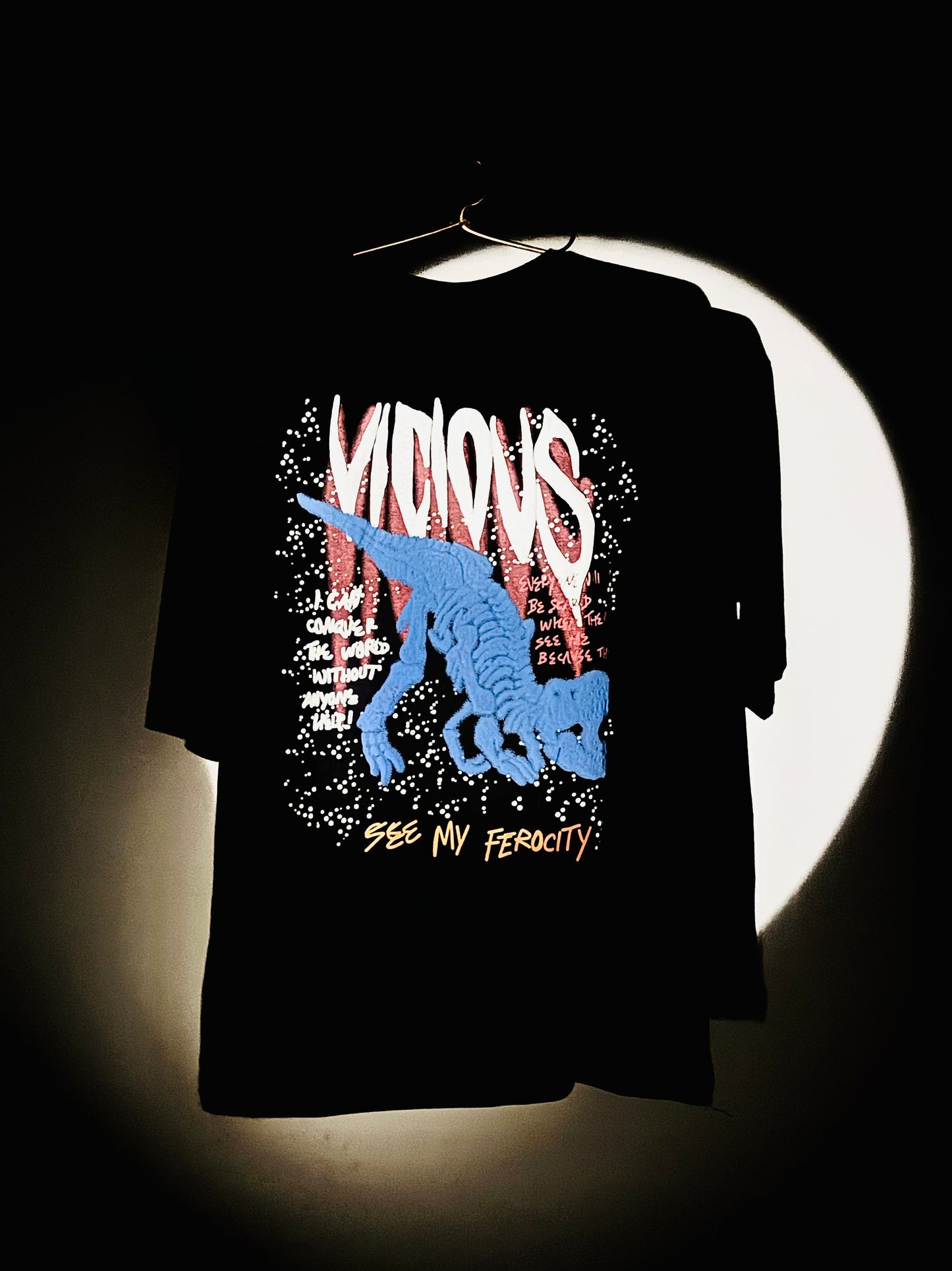 VICIOUS Bold Red Graphic T-Shirt – Unleash Your Ferocity 220GSM