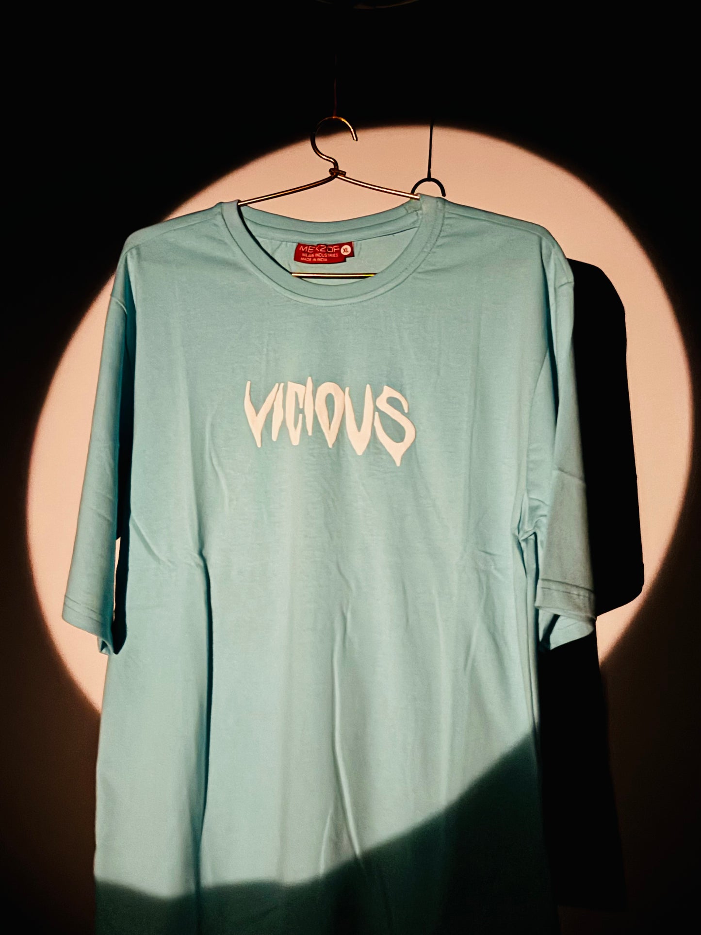 VICIOUS Bold Red Graphic T-Shirt – Unleash Your Ferocity 220GSM