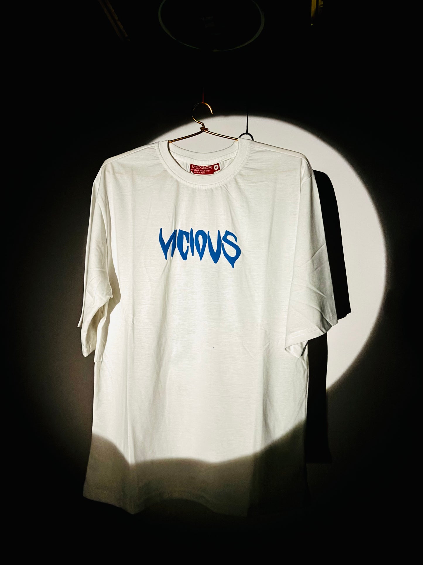 VICIOUS Bold Red Graphic T-Shirt – Unleash Your Ferocity 220GSM